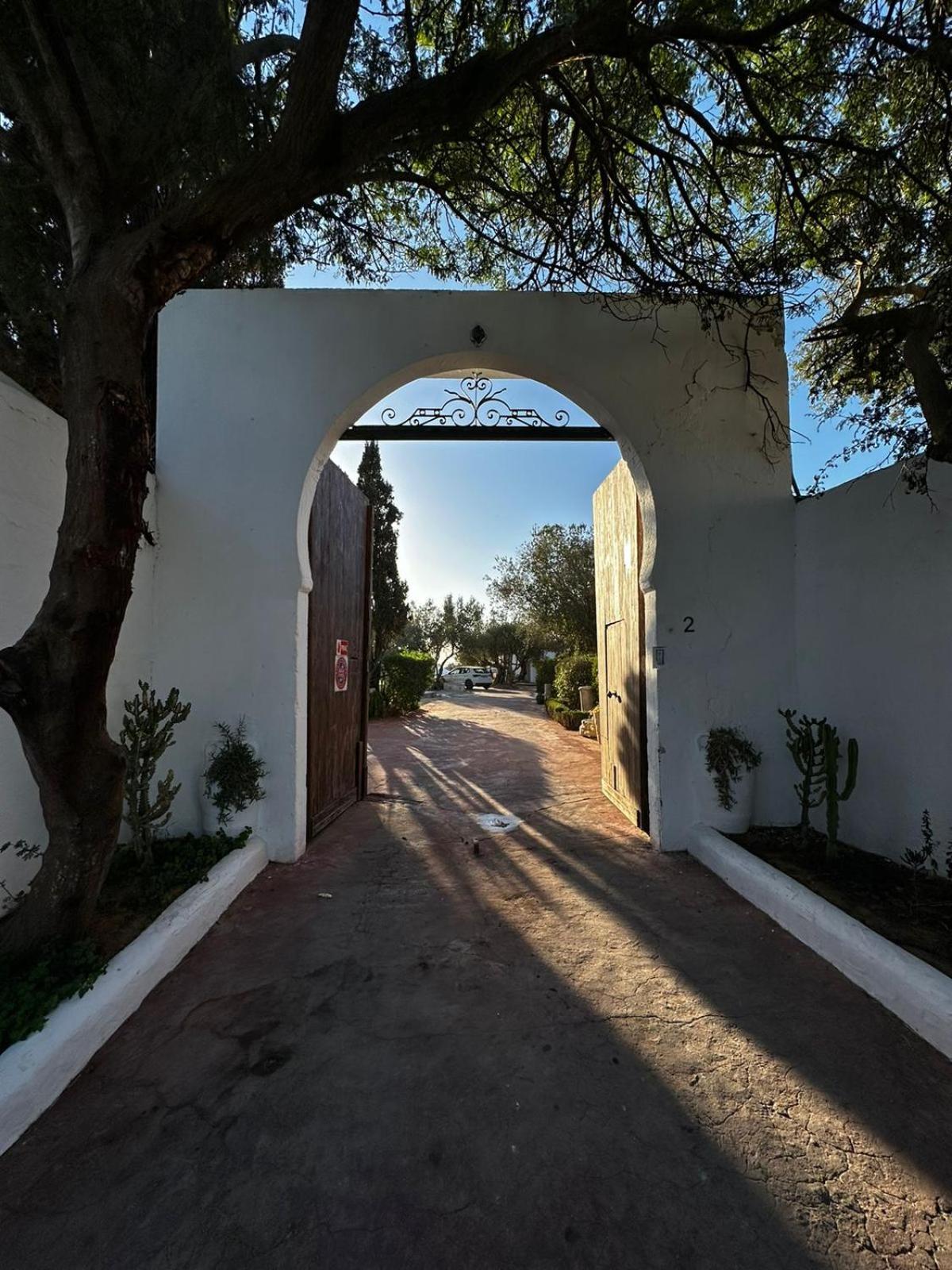 Si Brahim Studio Piscine, Sidi Bou Ali エクステリア 写真